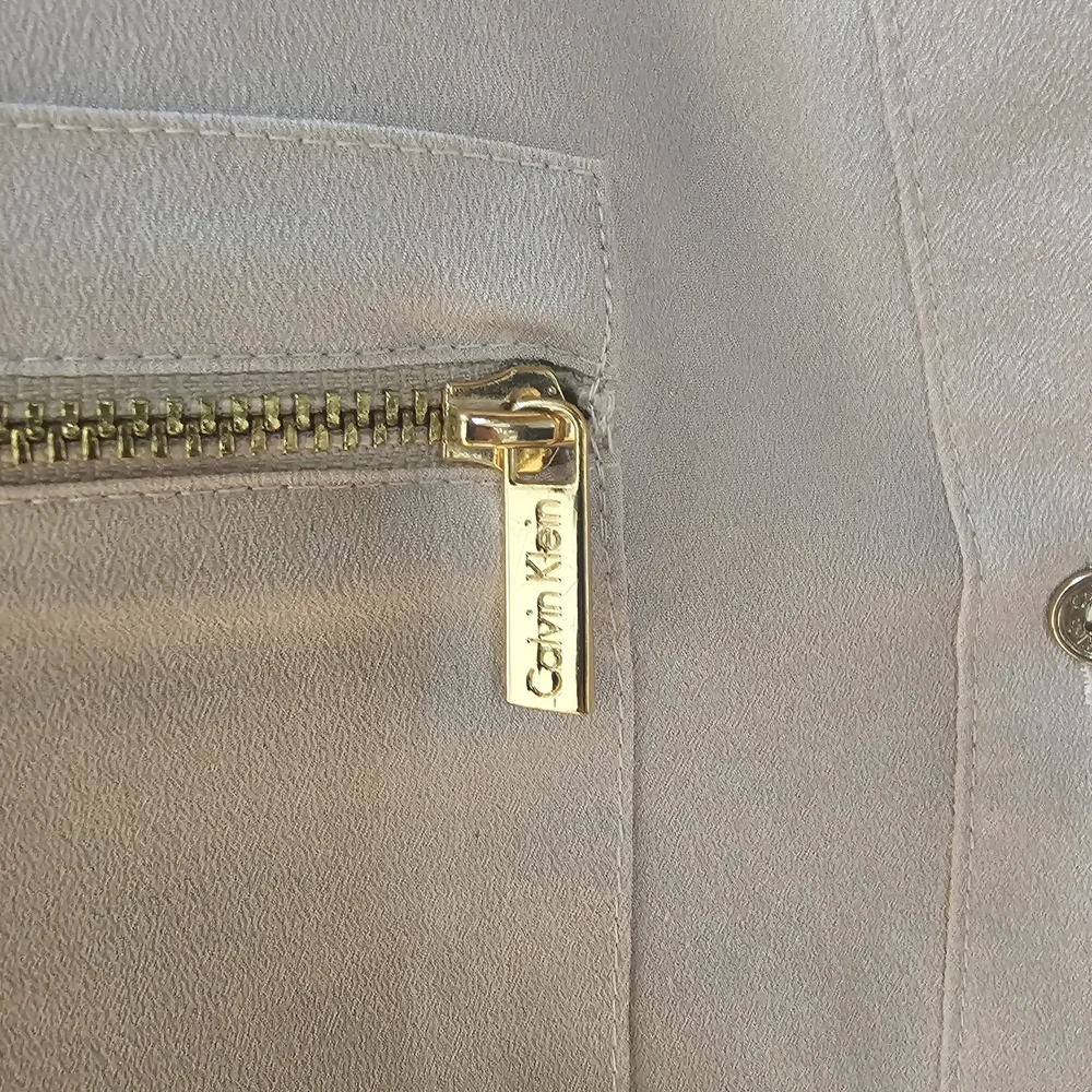 Calvin Klein Women's Beige Blouse with Gold Accents - Picture 4 of 8